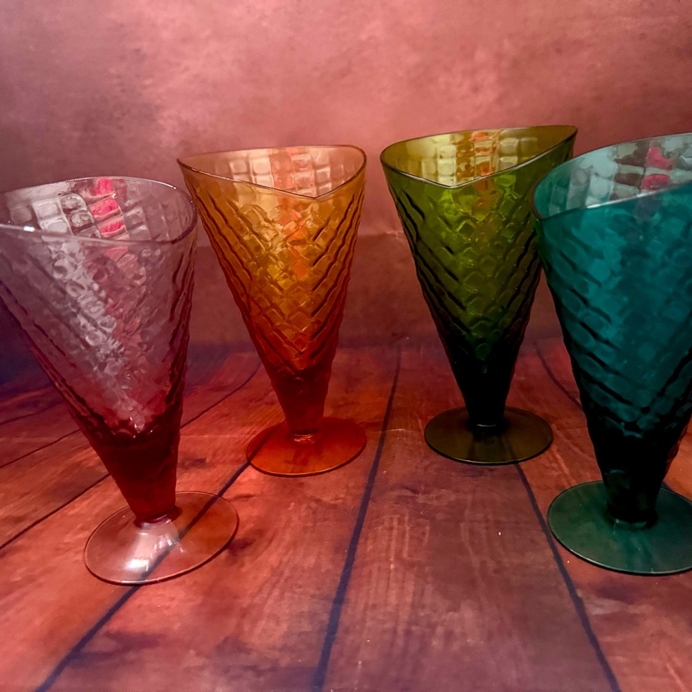 vintage ice cream glass bowls, set of 4 colored dessert cone waffle glasses